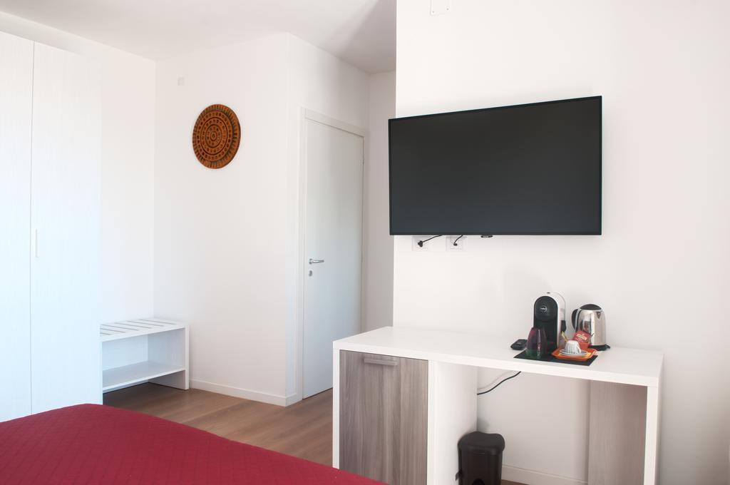 Four Rooms Guesthouse Oristano Exteriér fotografie